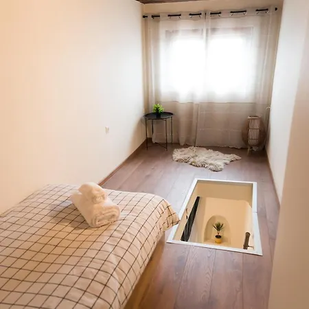 Artistic And Cozy In The Center Of *