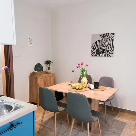 Artistic And Cozy In The Center Of *