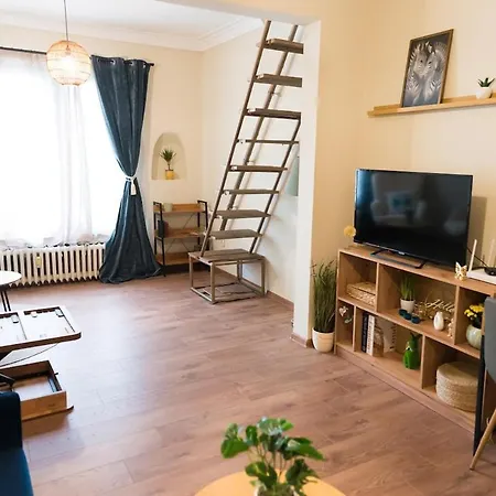 Artistic And Cozy In The Center Of *
