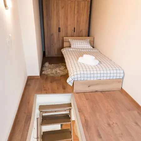 Artistic And Cozy In The Center Of Sofia