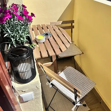 Daire Artistic And Cozy In The Center Of