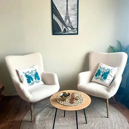 Apartament Artistic And Cozy In The Center Of *