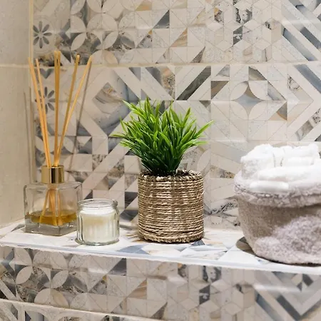 Lejlighed Artistic And Cozy In The Center Of